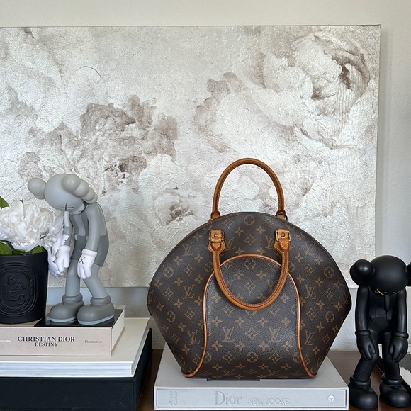Louis Vuitton Handbags - VINTAGE Louis Vuitton Eclipse Monogram bag purse